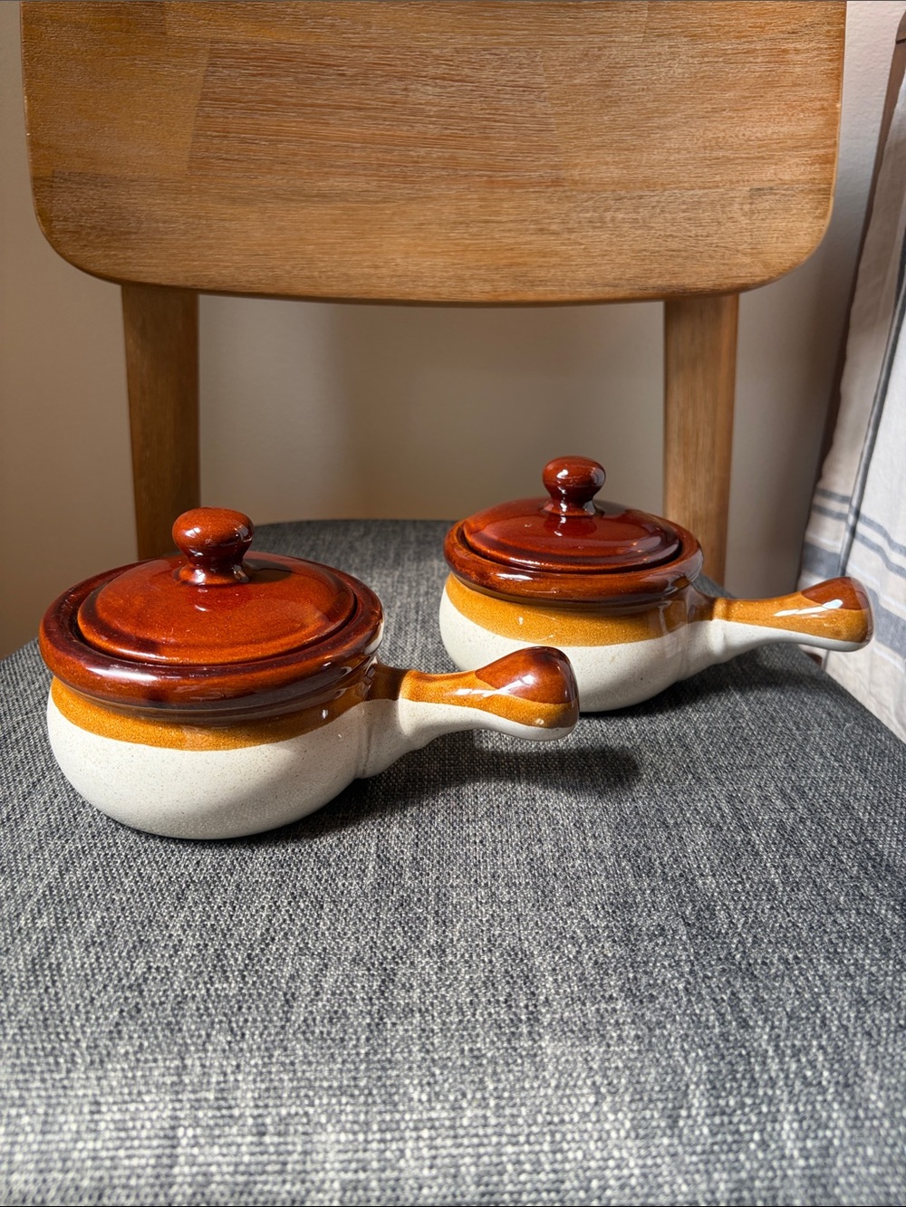 Set of two- Two-tone vintage onion soup crocks - Brown and Cream